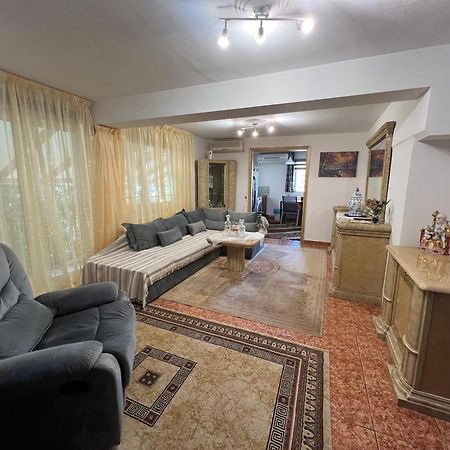 Queen Olgas Street Appartment Tesalonika Bagian luar foto