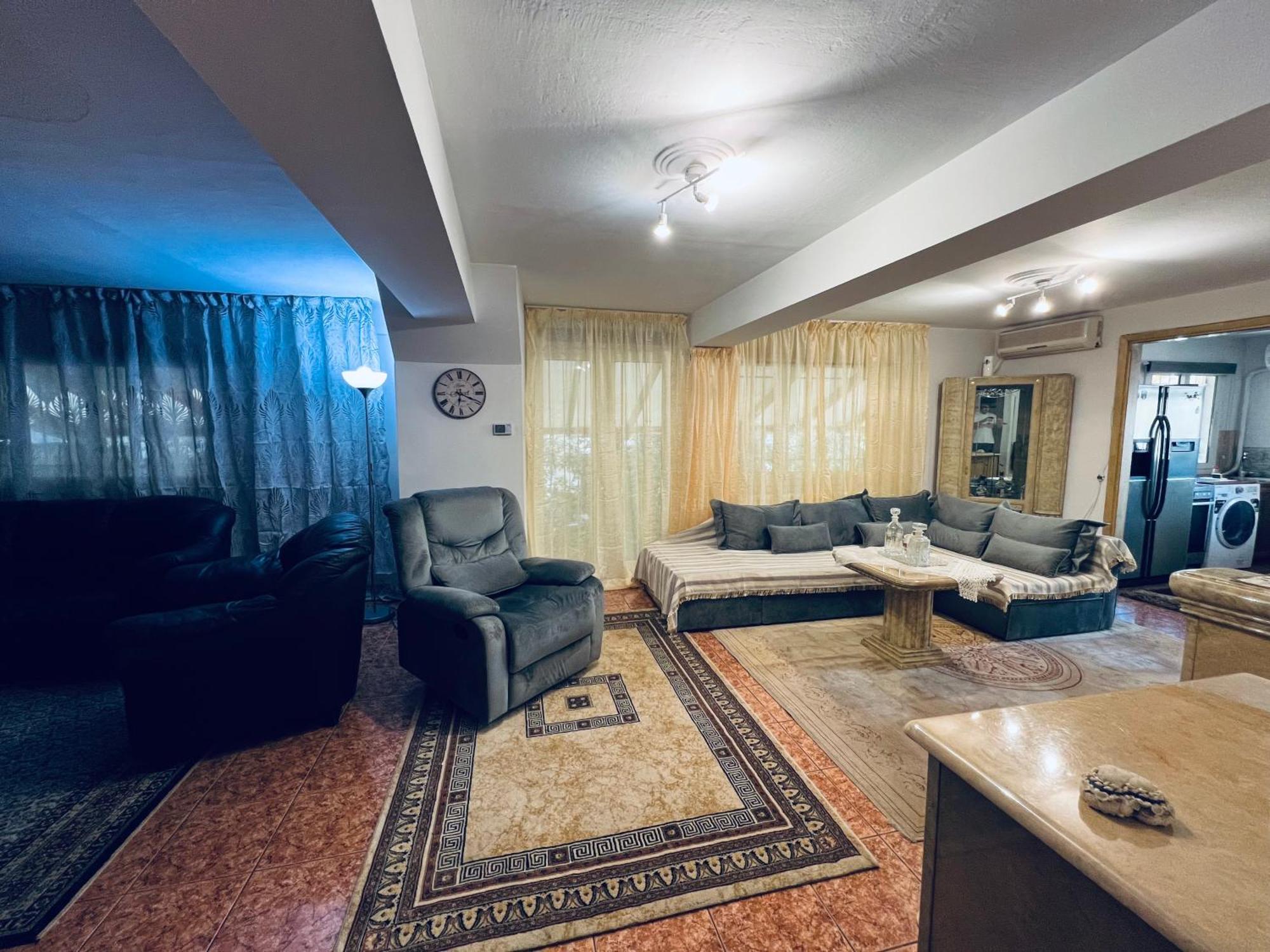 Queen Olgas Street Appartment Tesalonika Bagian luar foto