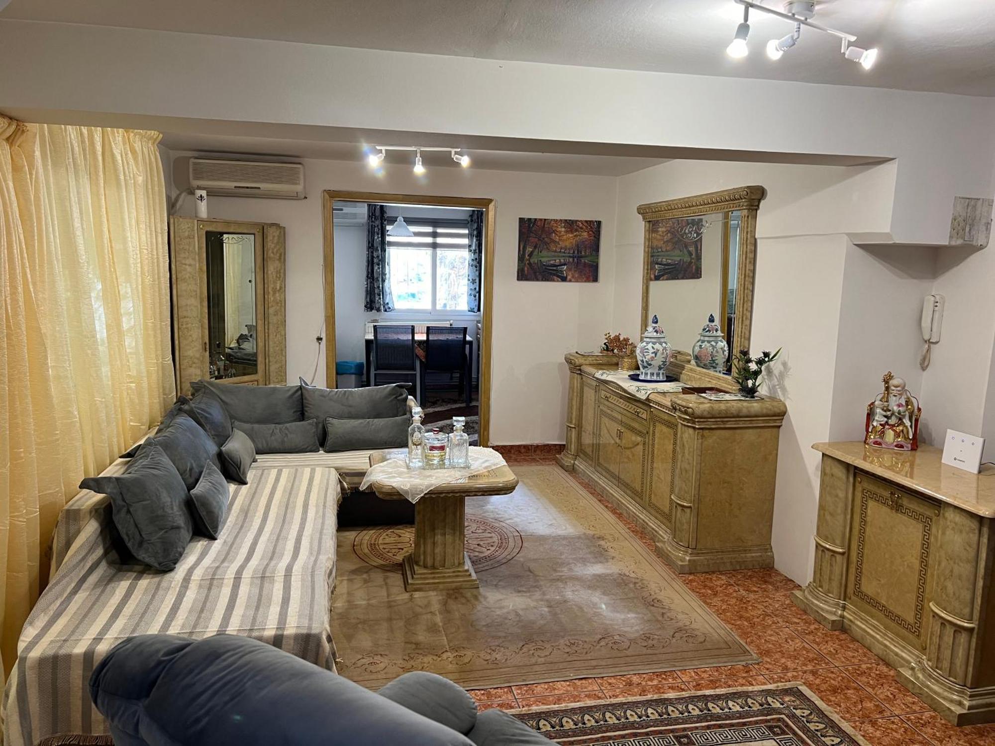 Queen Olgas Street Appartment Tesalonika Bagian luar foto